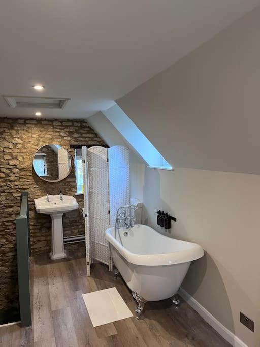 Quaint Cotswold Cottage Chipping Norton Extérieur photo